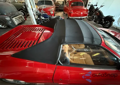 1996 Ferrari F355 Spider z USA, uszkodzony, nr VIN ZFFXR48A9T0105635